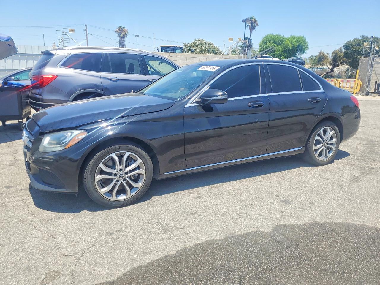 55SWF4JB0HU233940 · 2017 MERCEDES-BENZ C