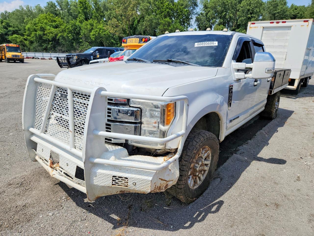 1FT8W3AT7HEF11540 · 2017 FORD F350