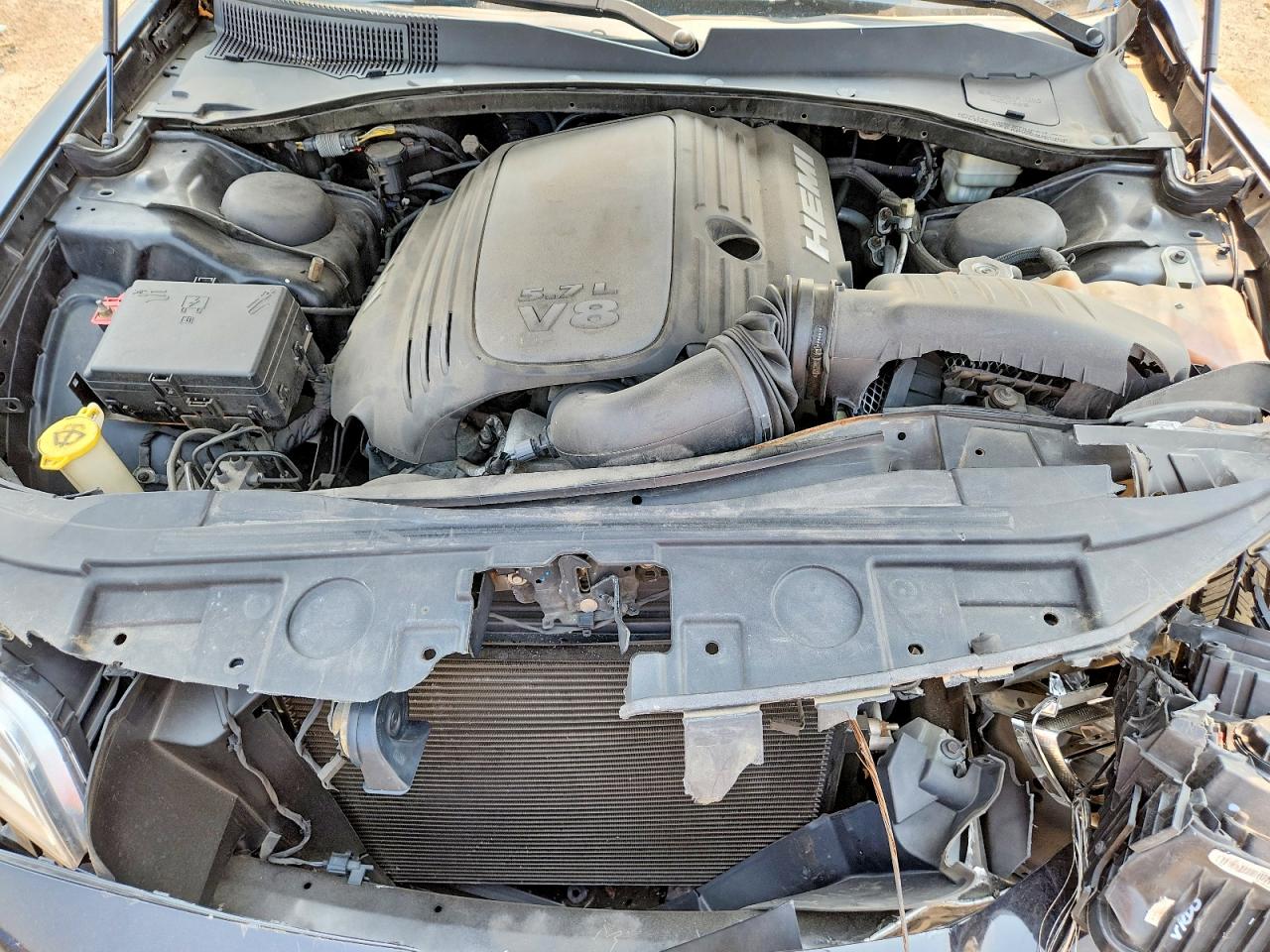2C3CCAJT8EH201428 · 2014 CHRYSLER 300C · 11/12