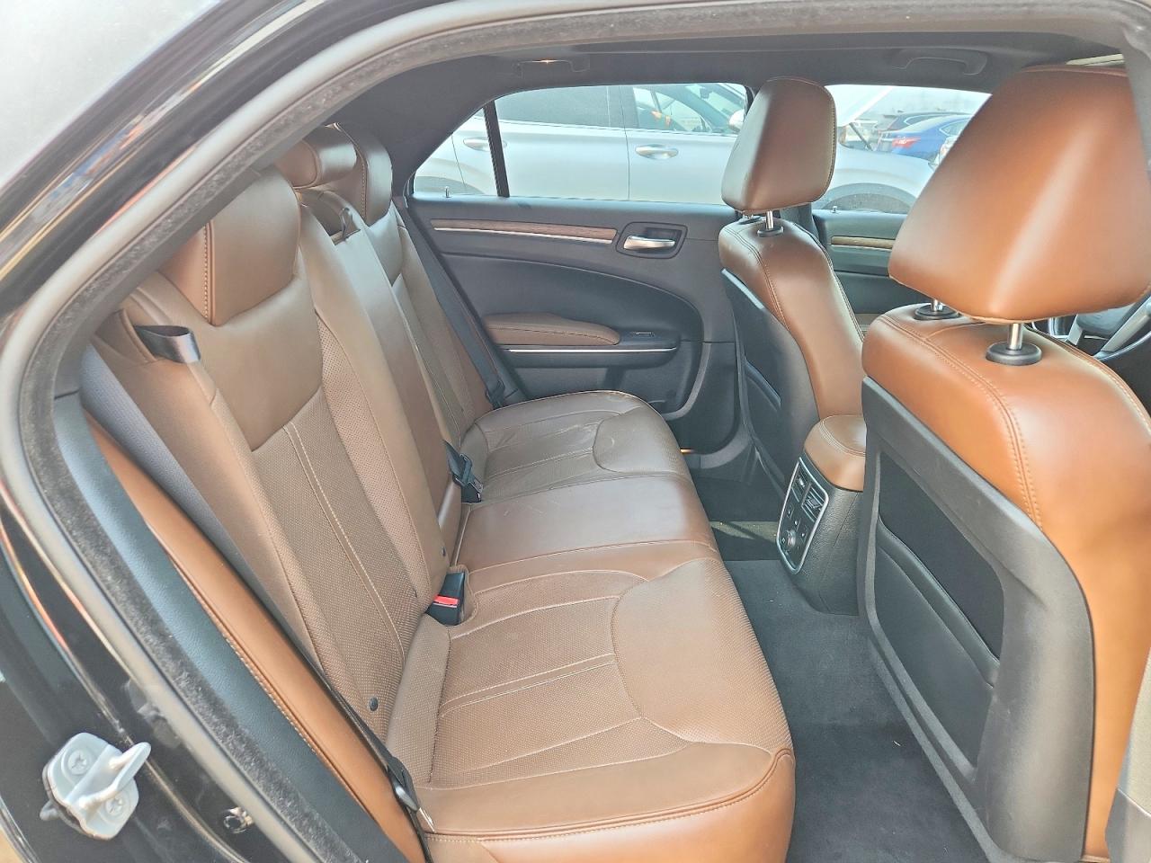 2C3CCAJT8EH201428 · 2014 CHRYSLER 300C · 10/12