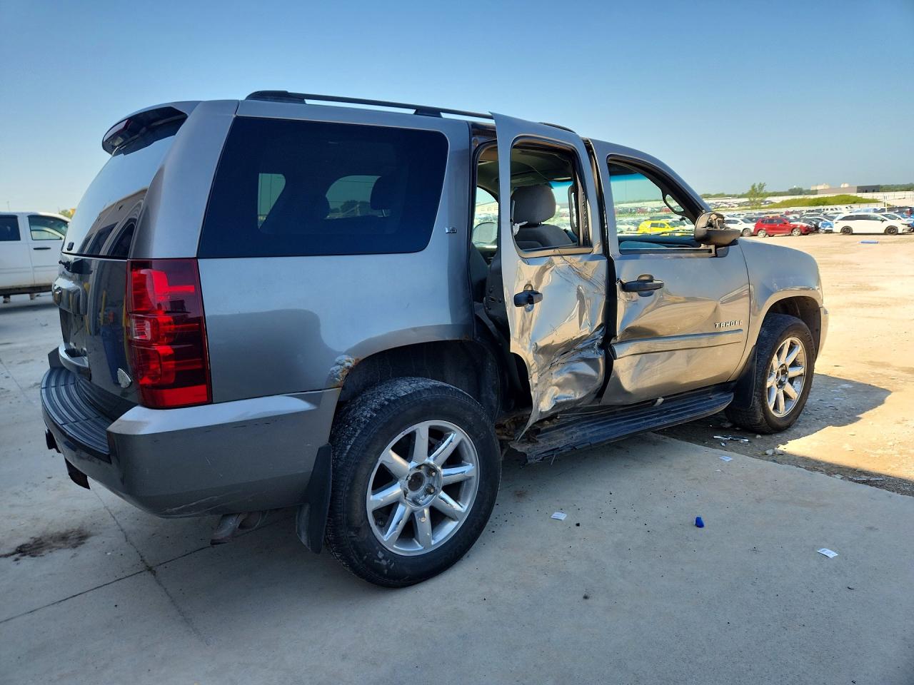 1GNFK13077R111728 · 2007 CHEVROLET TAHOE · 3/13