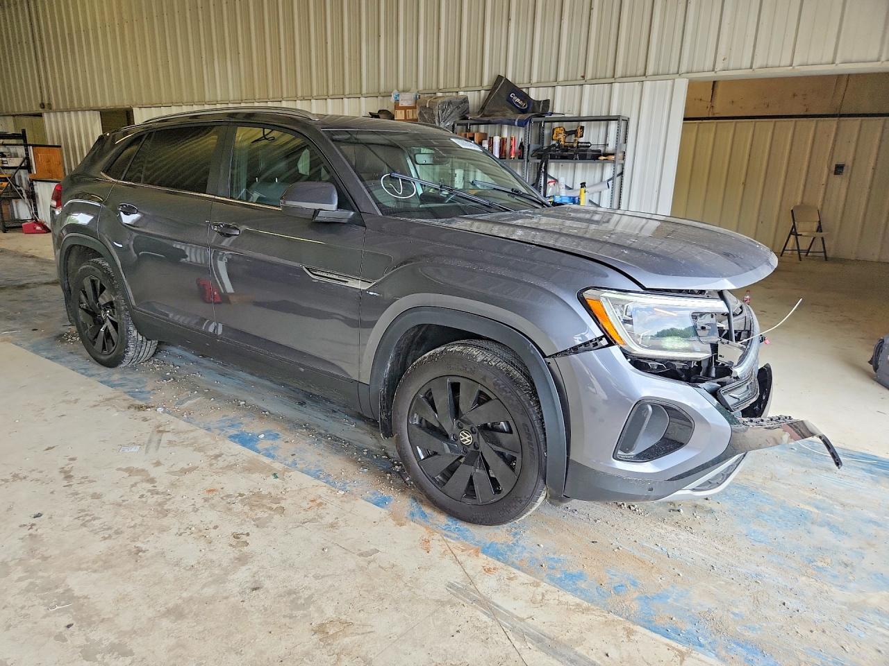 1V2JE2CA7RC204844 · 2024 VOLKSWAGEN ATLAS CROSS SPORT · 4/11