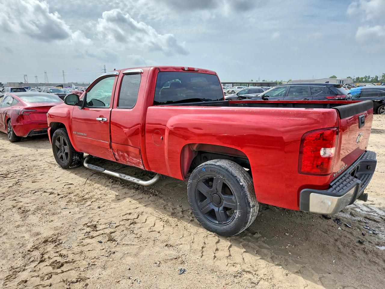 2GCEC19C271655601 · 2007 CHEVROLET SILVERADO · 2/12