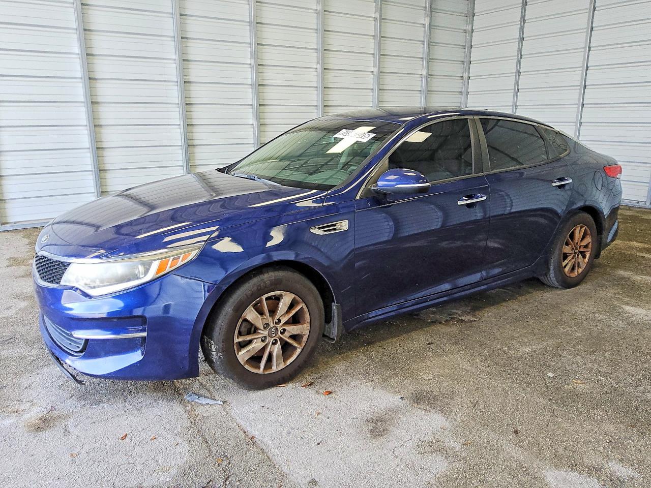 5XXGT4L33HG122414 · 2017 KIA OPTIMA