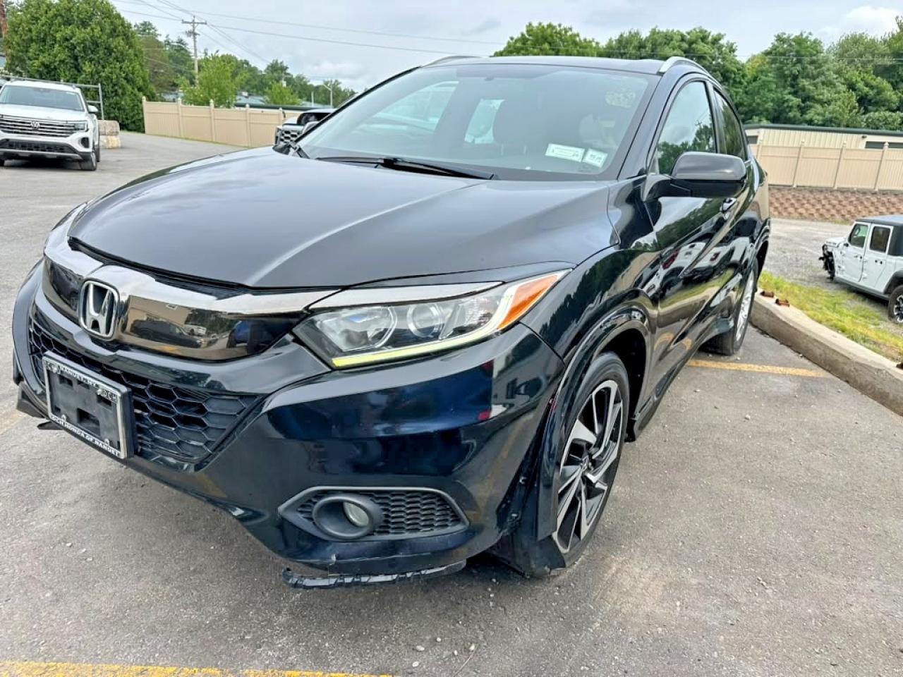 3CZRU6H19KG712947 · 2019 HONDA HR-V