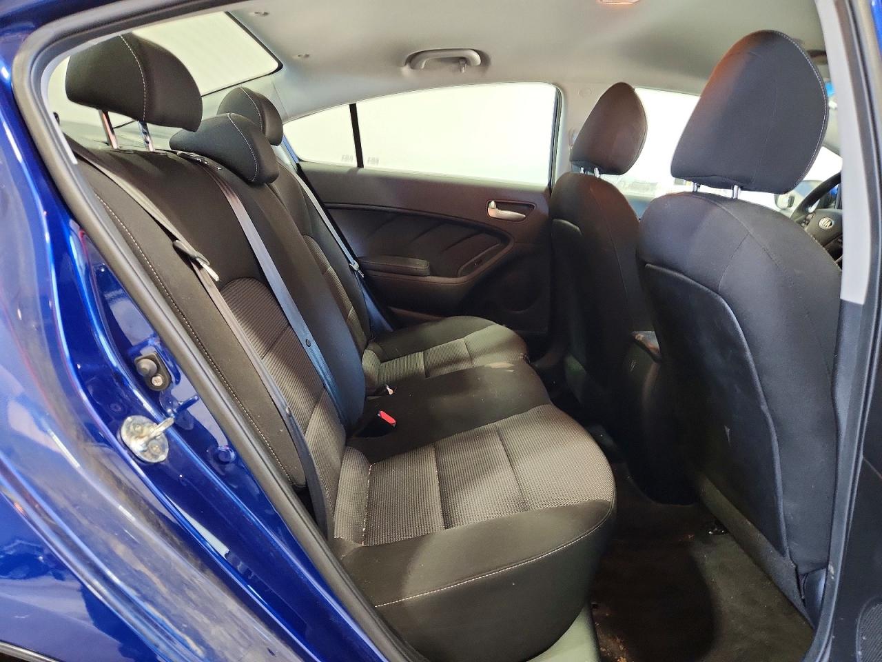 3KPFK4A71JE190228 · 2018 KIA FORTE · 10/12