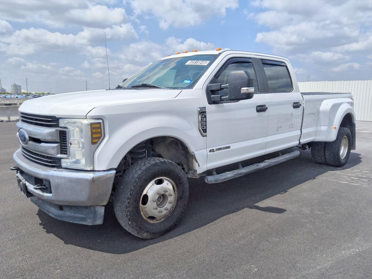 1FT8W3DT4KEE64308 · 2019 FORD F350