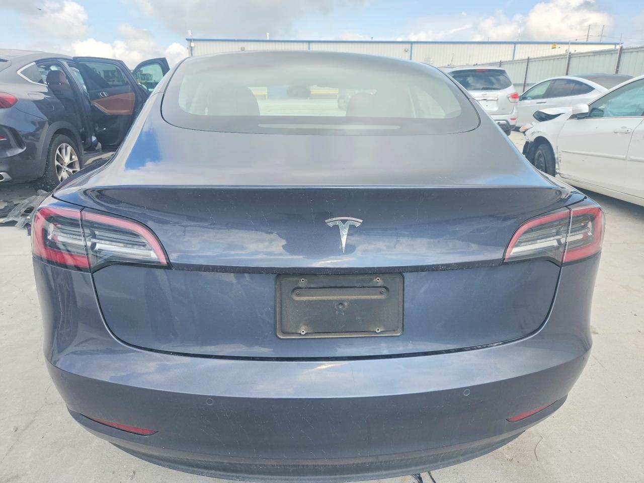 5YJ3E1EA5MF093398 · 2021 TESLA MODEL 3 · 6/12