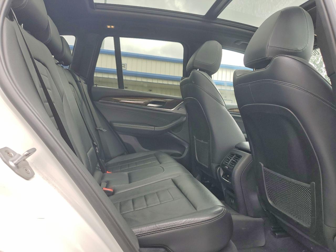 5UXTR9C55JLC76920 · 2018 BMW X3 · 11/13