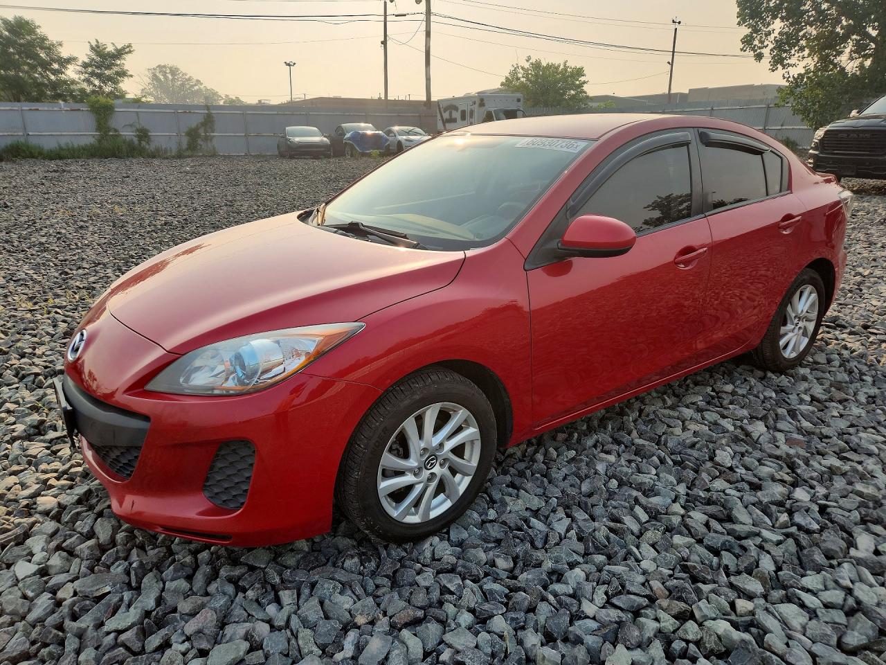 JM1BL1VPXD1804740 · 2013 MAZDA 3