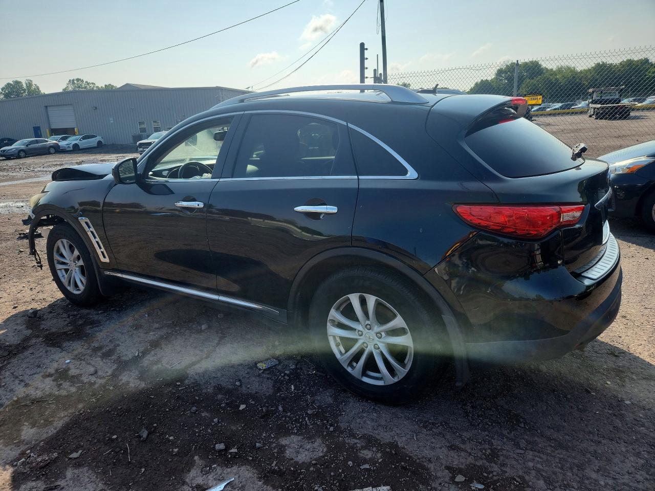 JN8AS1MW9CM152377 · 2012 INFINITI FX35 · 2/13