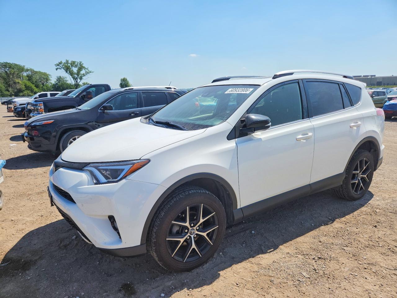 JTMJFREV6JJ747626 · 2018 TOYOTA RAV4
