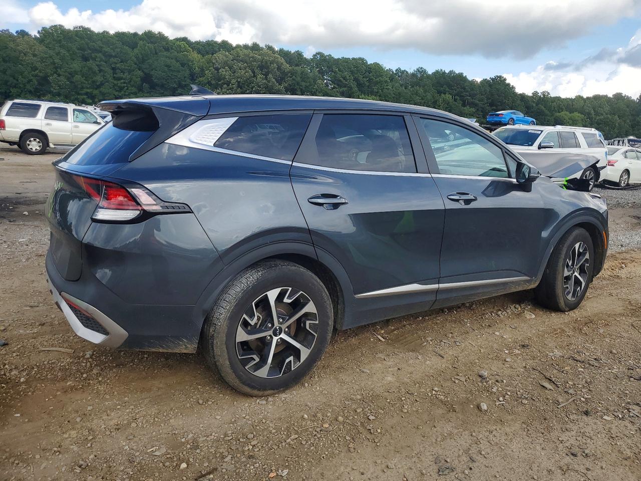 KNDPV3AF6P7104028 · 2023 KIA SPORTAGE · 3/13