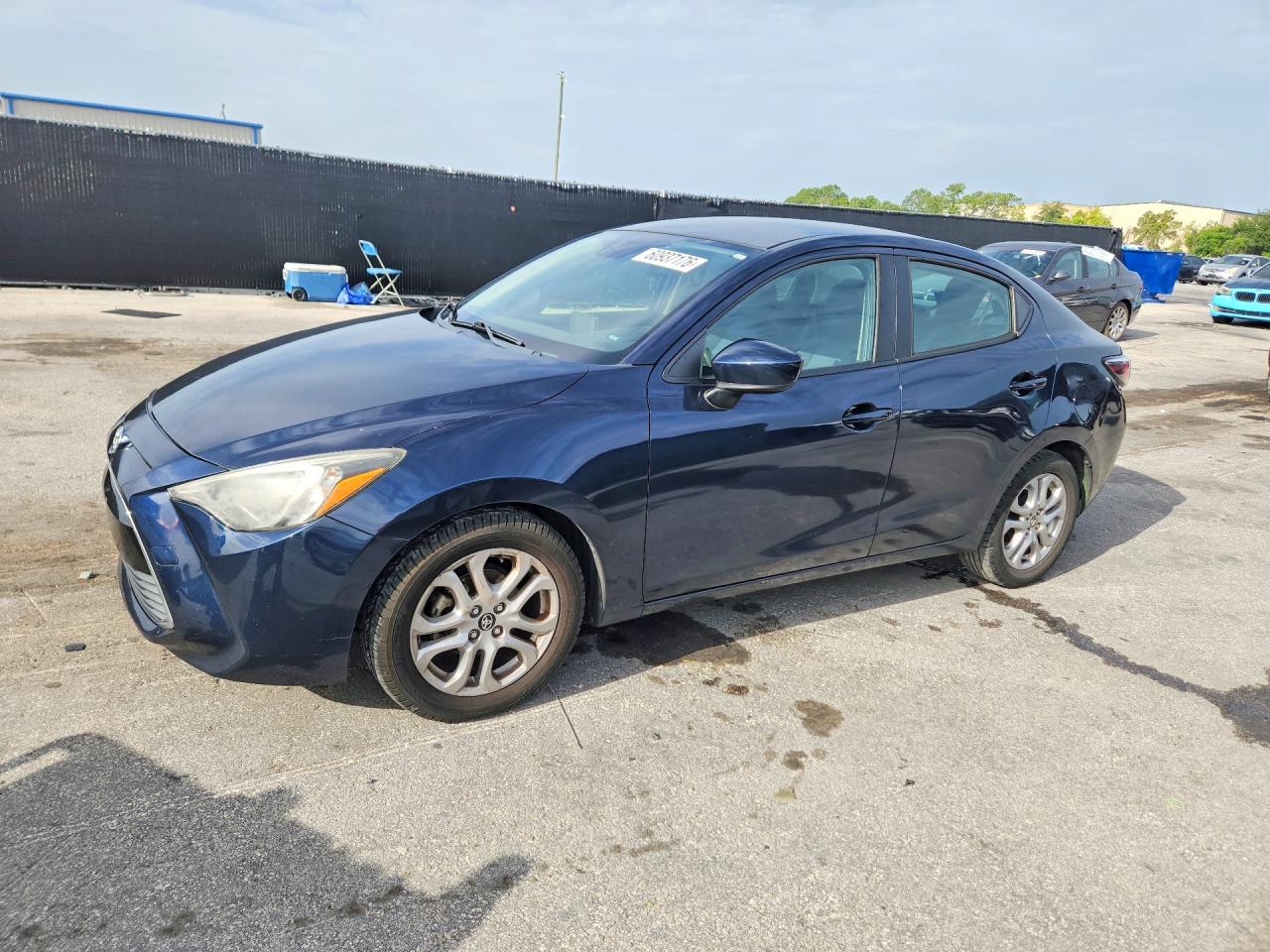 3MYDLBYV6HY193777 · 2017 TOYOTA YARIS