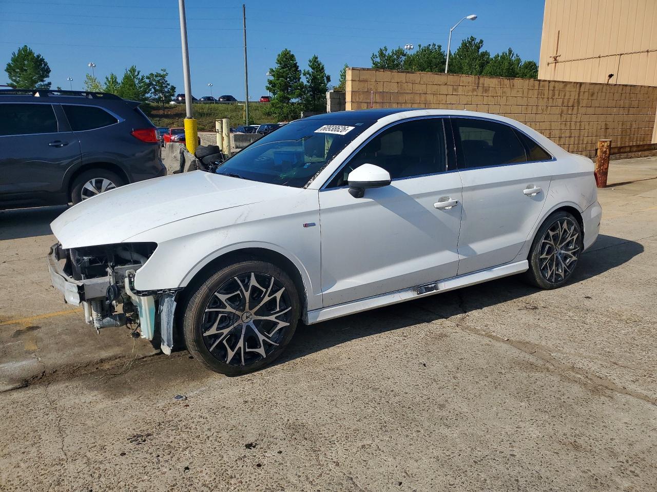 WAUGUGFF6J1085667 · 2018 AUDI A3