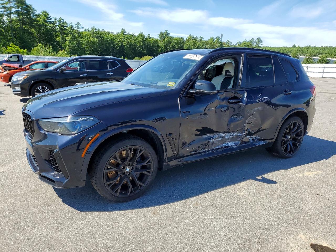 5YMJU0C0XN9L95643 · 2022 BMW X5
