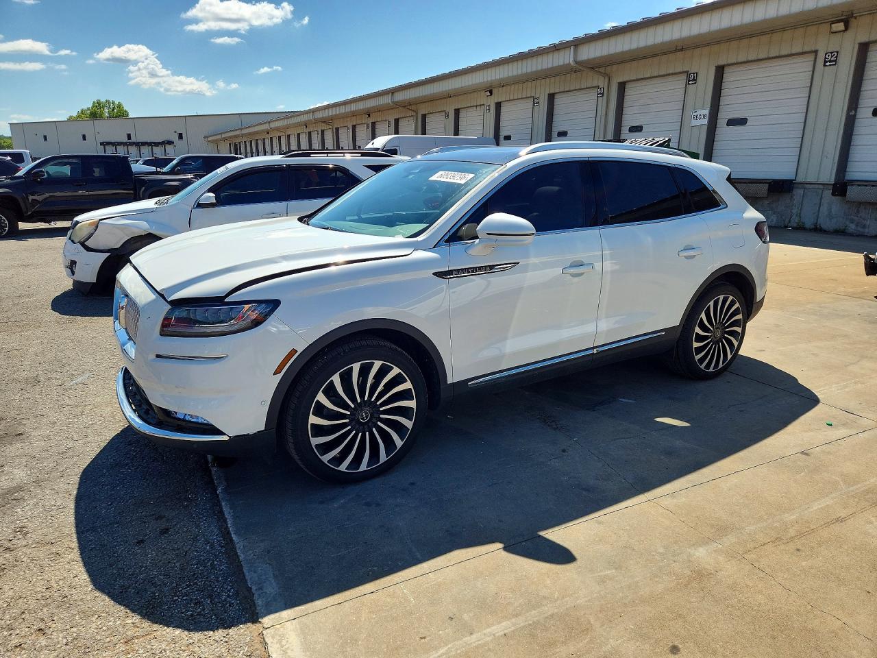 2LMPJ9JPXNBL05569 · 2022 LINCOLN NAUTILUS