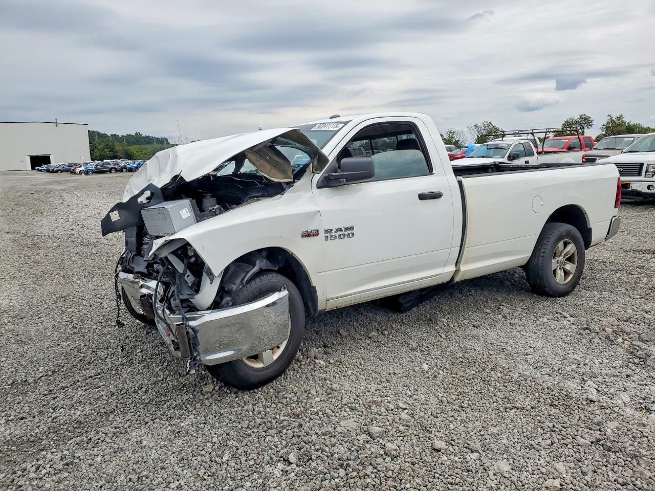 3C6JR7DT2JG140482 · 2018 RAM 1500