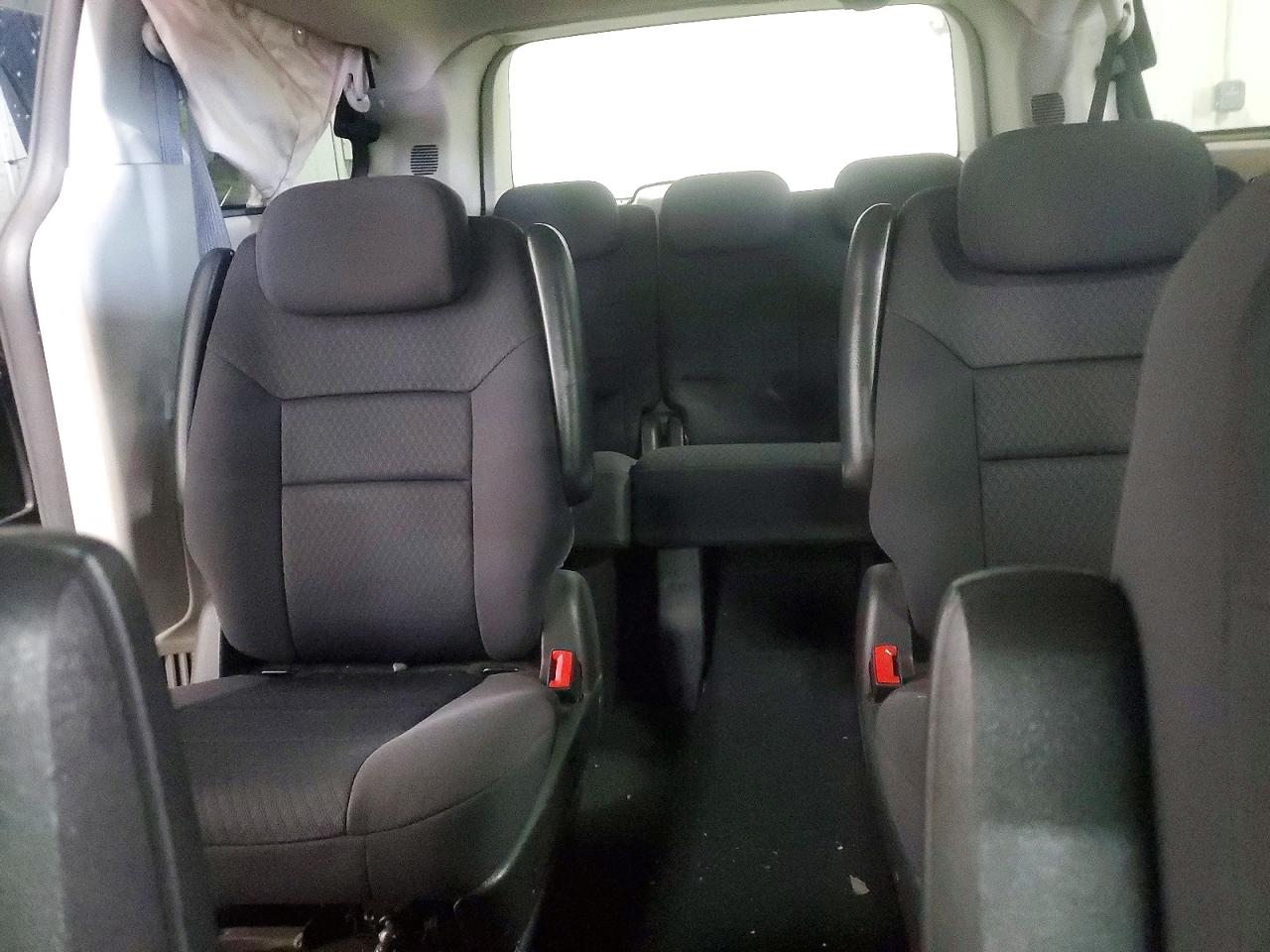 2D4RN5D1XAR317478 · 2010 DODGE GRAND CARAVAN · 10/13