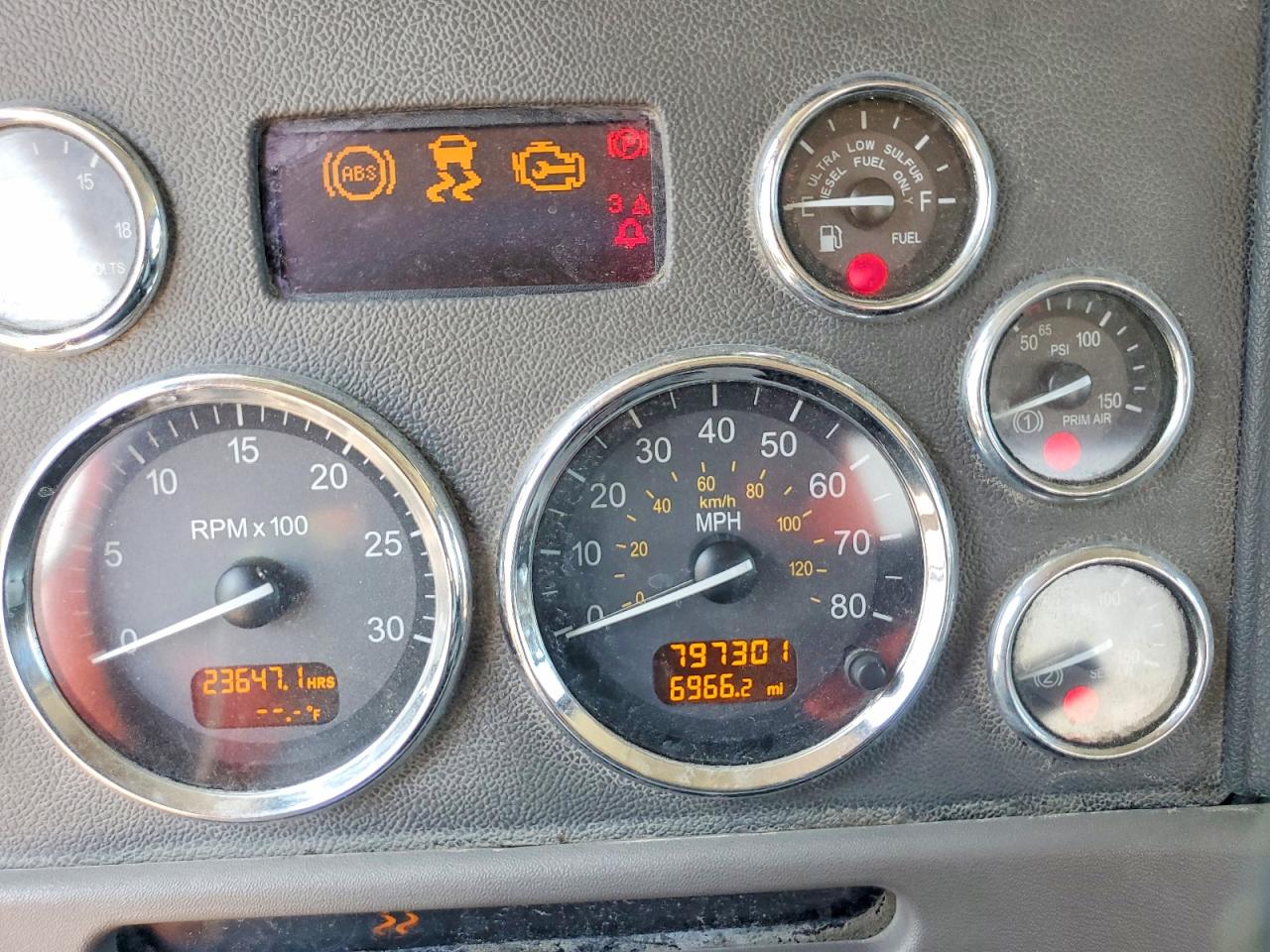 1XPHDPX0DD194476 · 2013 PETERBILT 386 · 9/13