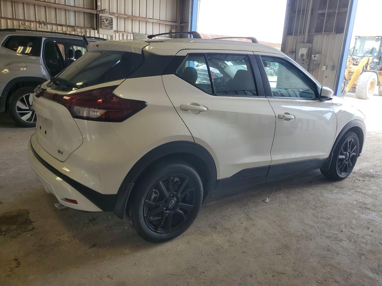 3N1CP5CV9PL564372 · 2023 NISSAN KICKS · 3/13