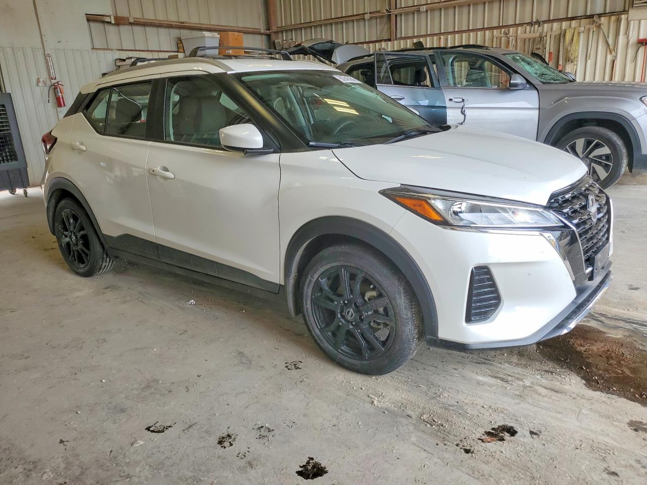 3N1CP5CV9PL564372 · 2023 NISSAN KICKS · 4/13