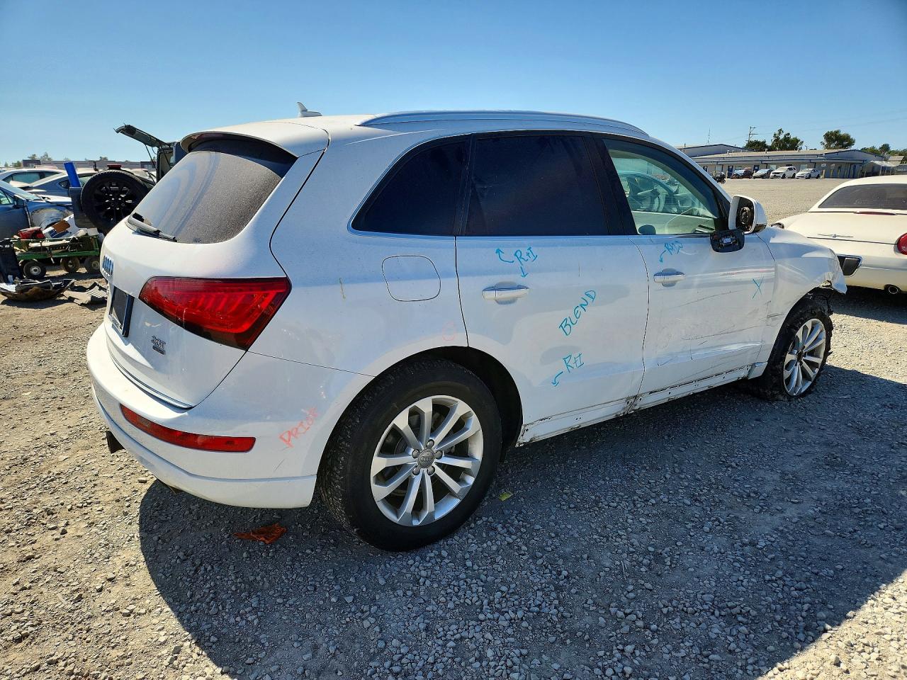 WA1CFAFP1FA138990 · 2015 AUDI Q5 · 3/13