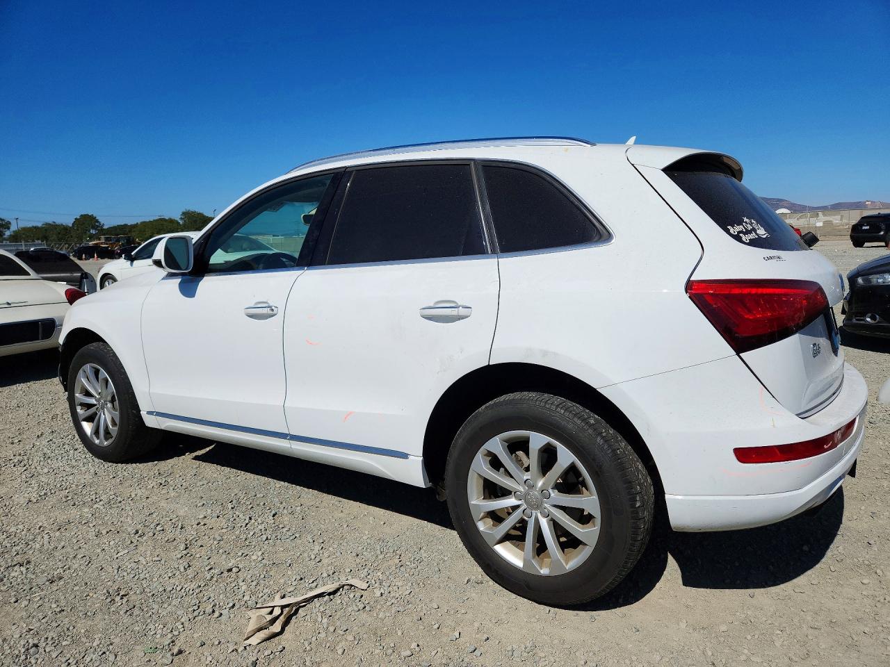 WA1CFAFP1FA138990 · 2015 AUDI Q5 · 2/13