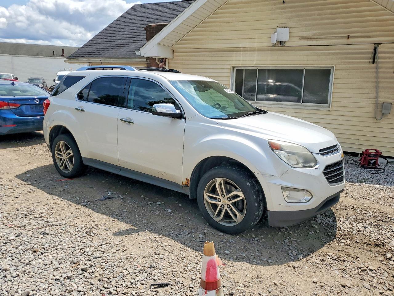 2GNFLGE32G6208631 · 2016 CHEVROLET EQUINOX · 4/13