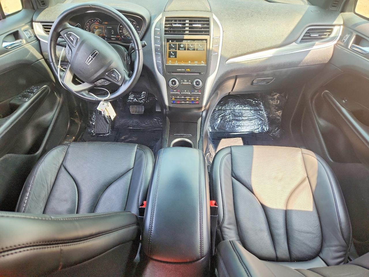 5LMCJ3D94HUL27762 · 2017 LINCOLN MKC · 8/13