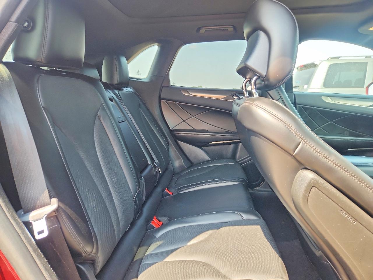5LMCJ3D94HUL27762 · 2017 LINCOLN MKC · 11/13