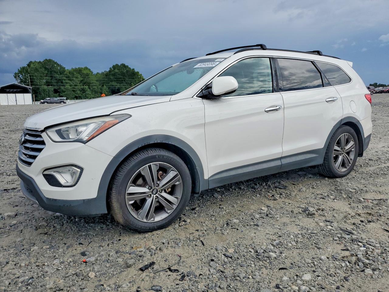 KM8SN4HFXFU111081 · 2015 HYUNDAI SANTA FE