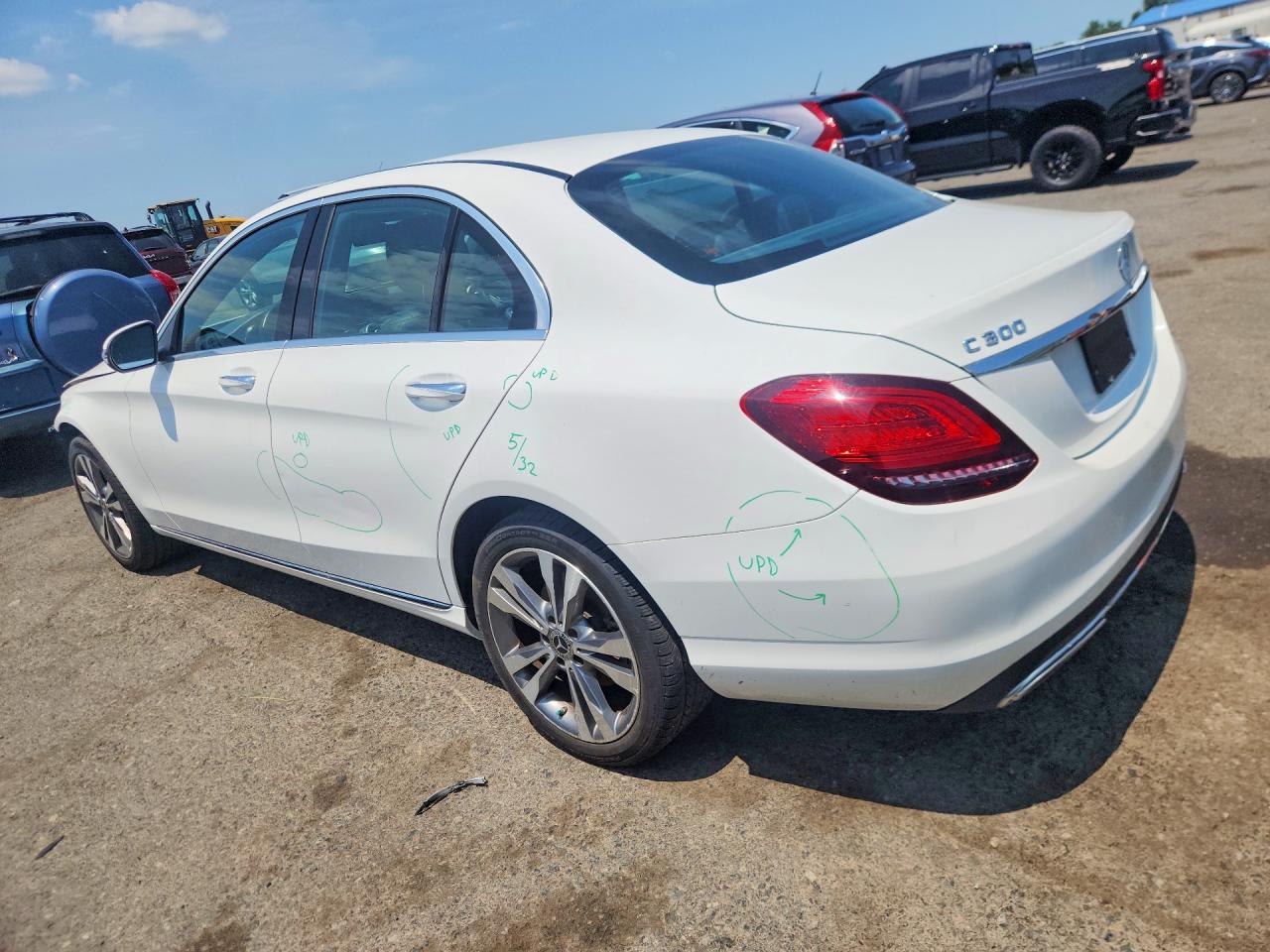 W1KWF8EB8LR574790 · 2020 MERCEDES-BENZ C · 2/13