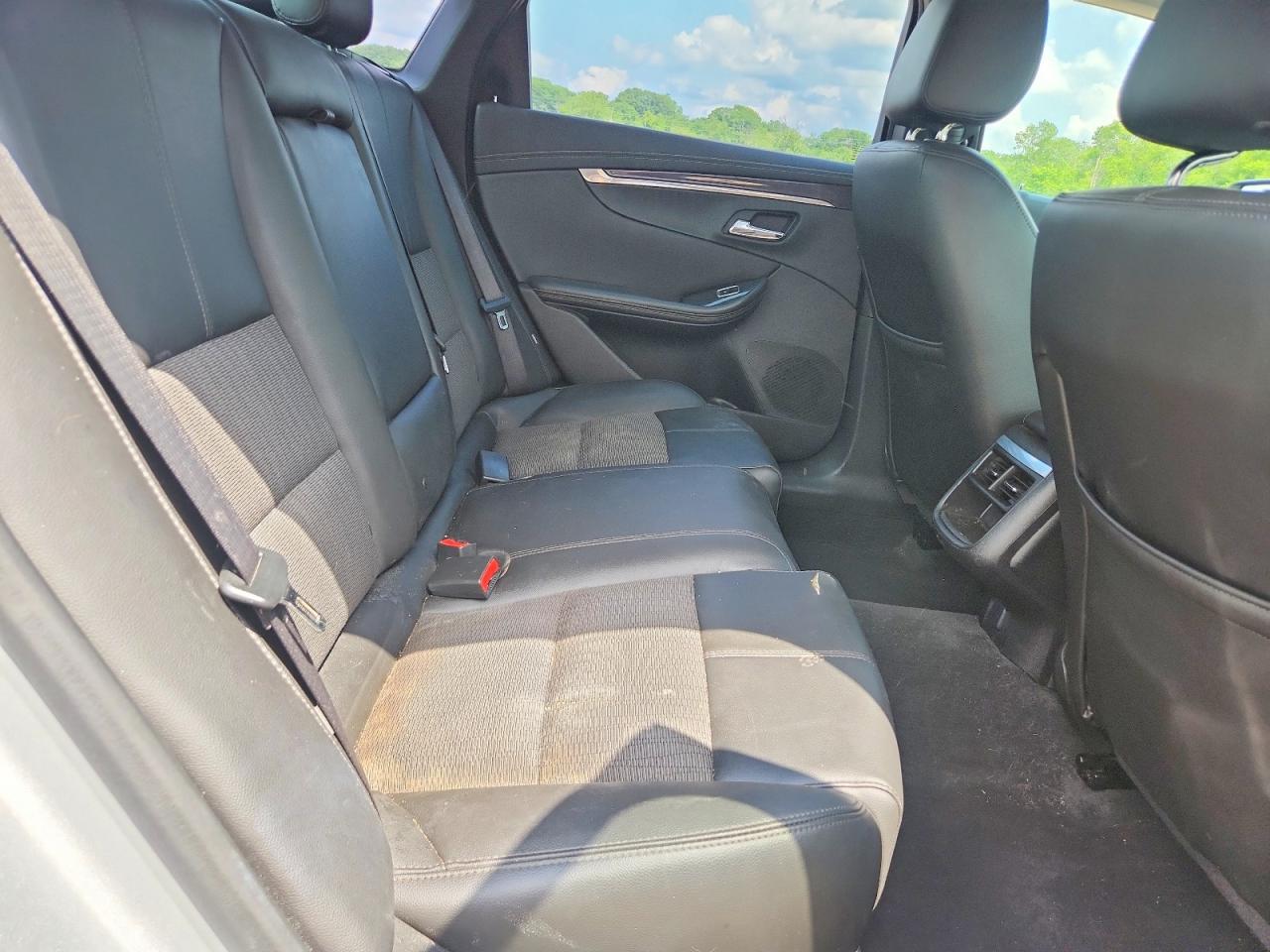 1G1105S33HU158564 · 2017 CHEVROLET IMPALA · 10/13