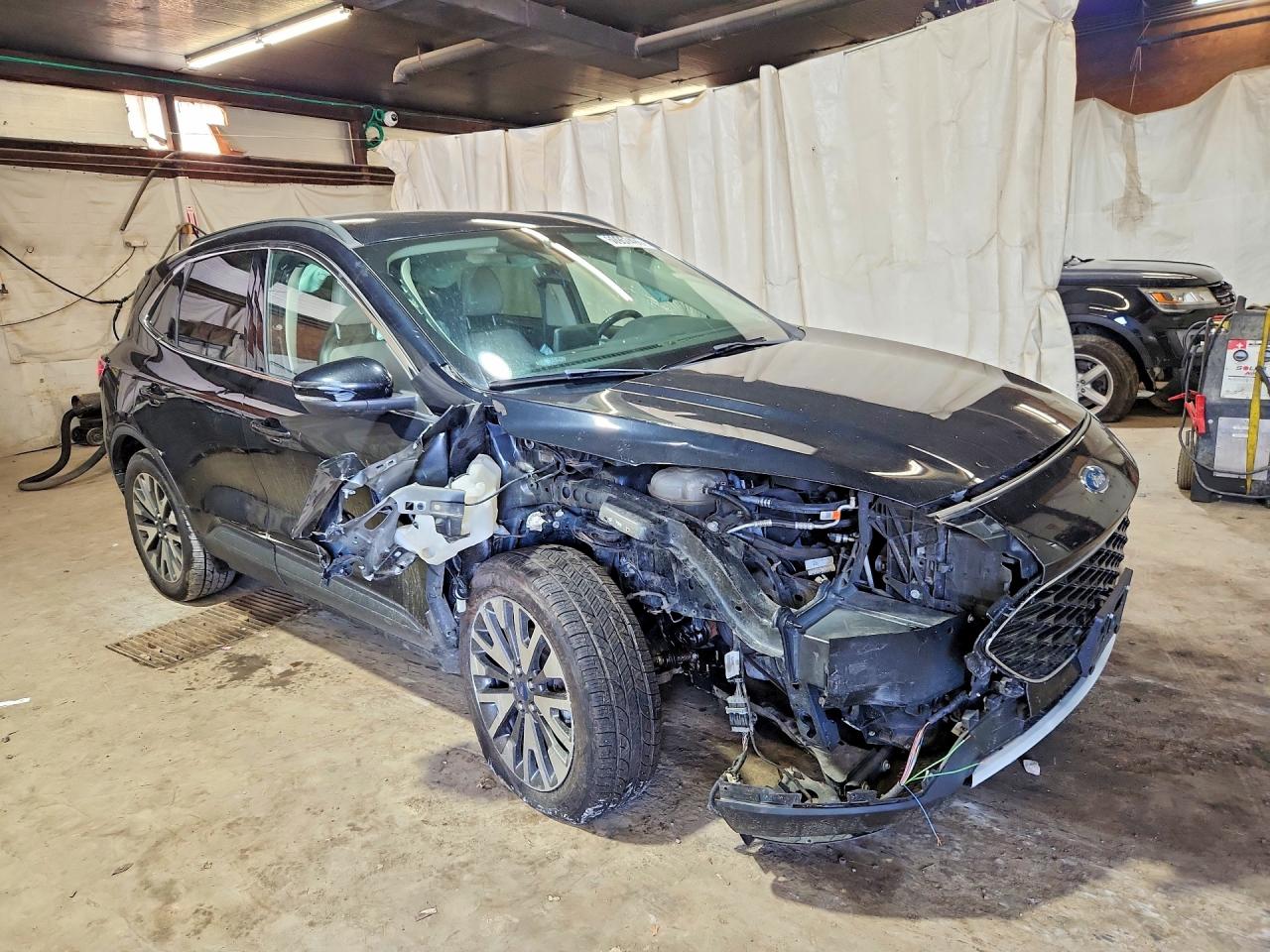 1FMCU9J90LUA58704 · 2020 FORD ESCAPE · 4/13