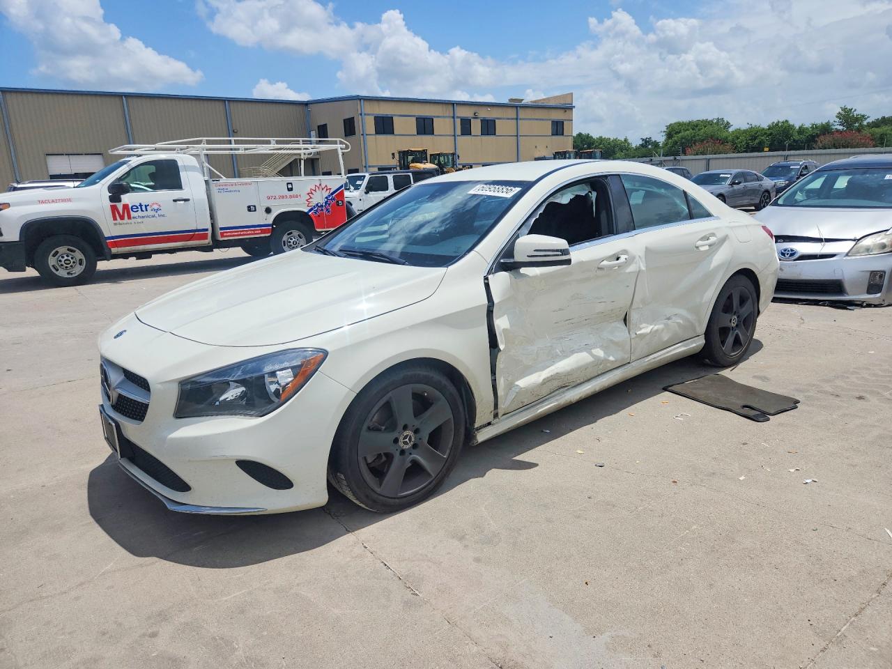 WDDSJ4EB4JN575266 · 2018 MERCEDES-BENZ CLA