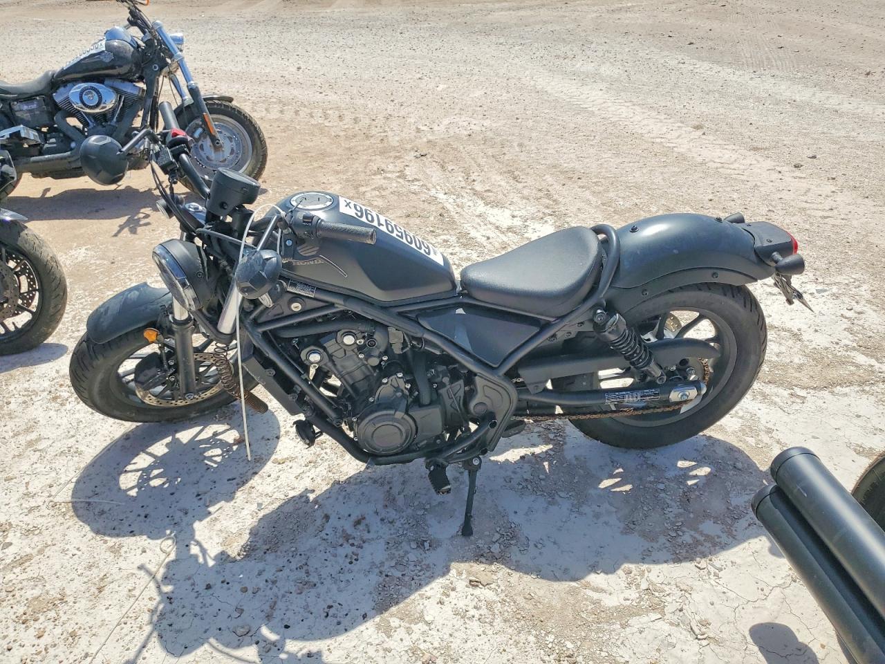 MLHPC5652S5801067 · 2025 HONDA CMX500 · 3/9