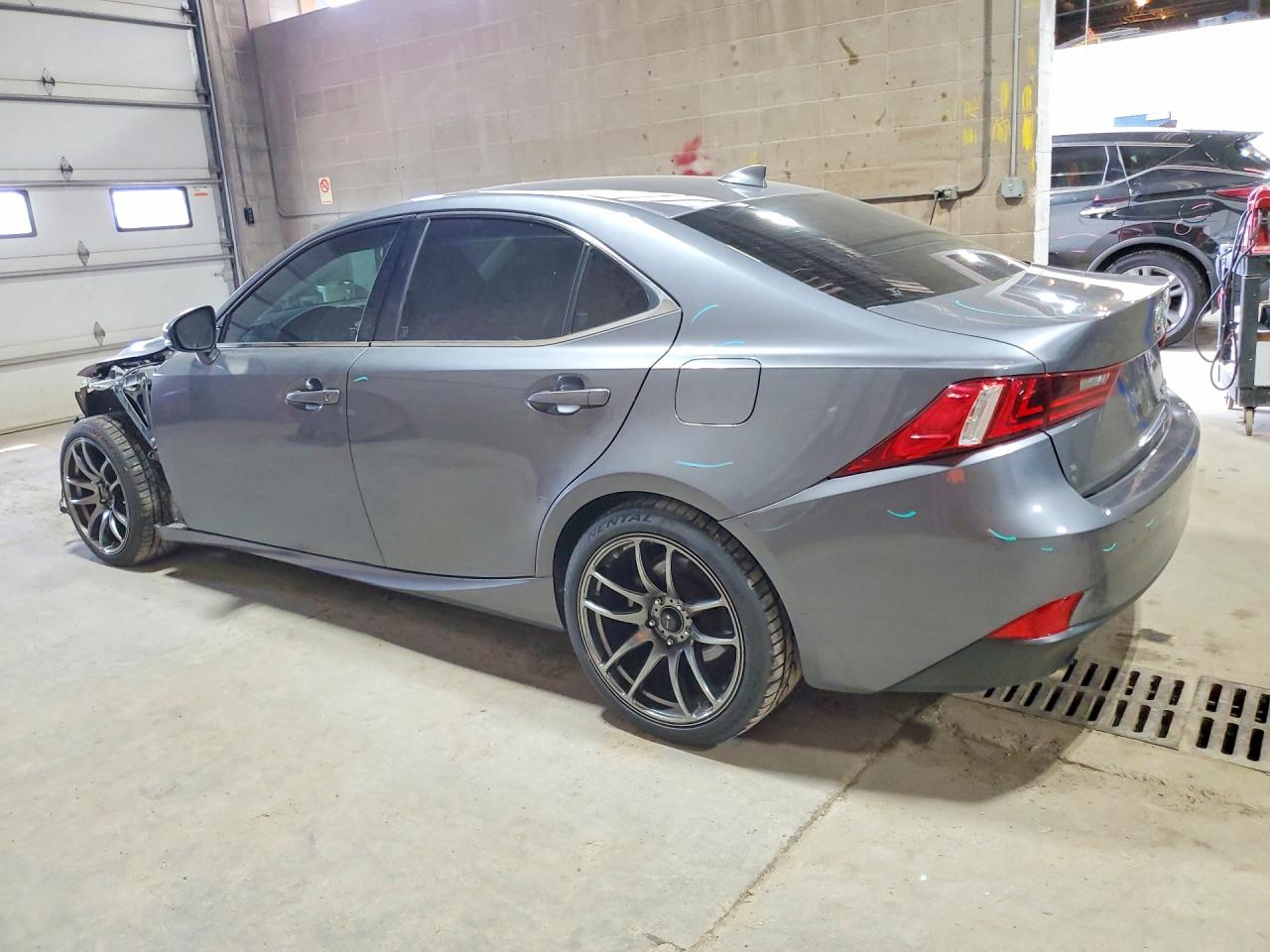JTHCF1D24E5001528 · 2014 LEXUS IS · 2/13