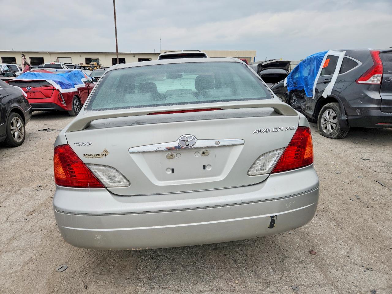 4T1BF28BX2U204188 · 2002 TOYOTA AVALON · 6/12