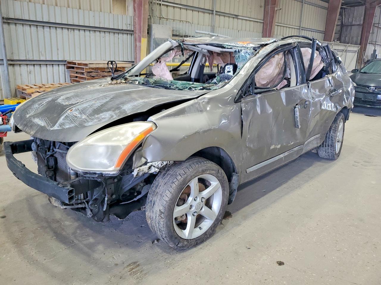 JN8AS5MT2BW158201 · 2011 NISSAN ROGUE