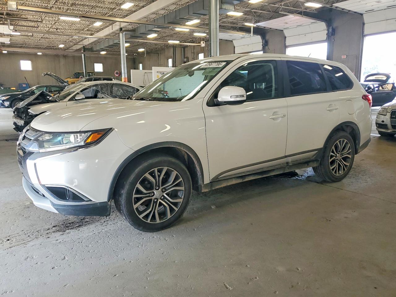 JA4AZ3A38GZ009243 · 2016 MITSUBISHI OUTLANDER