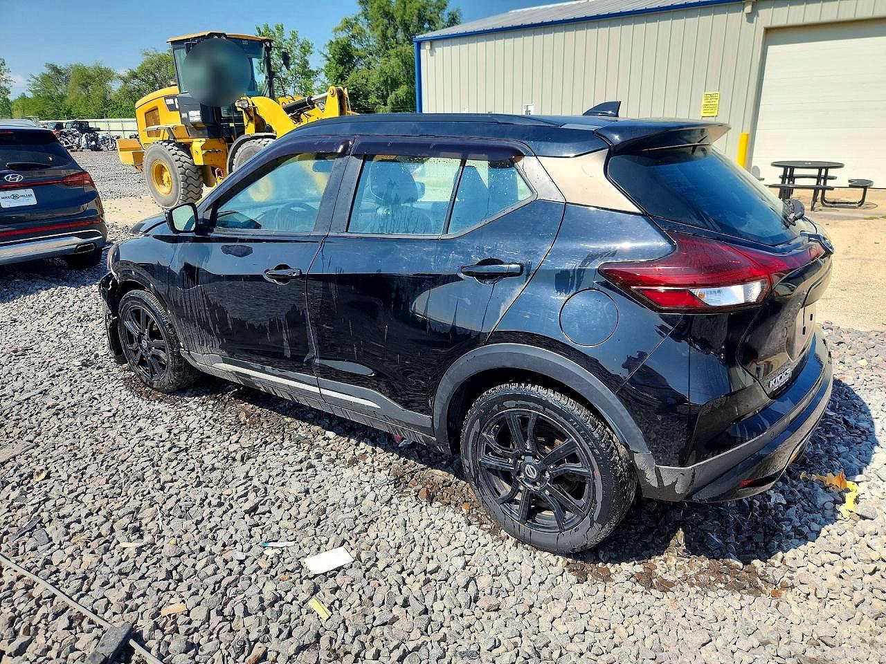 3N1CP5DV6ML499359 · 2021 NISSAN KICKS · 2/12