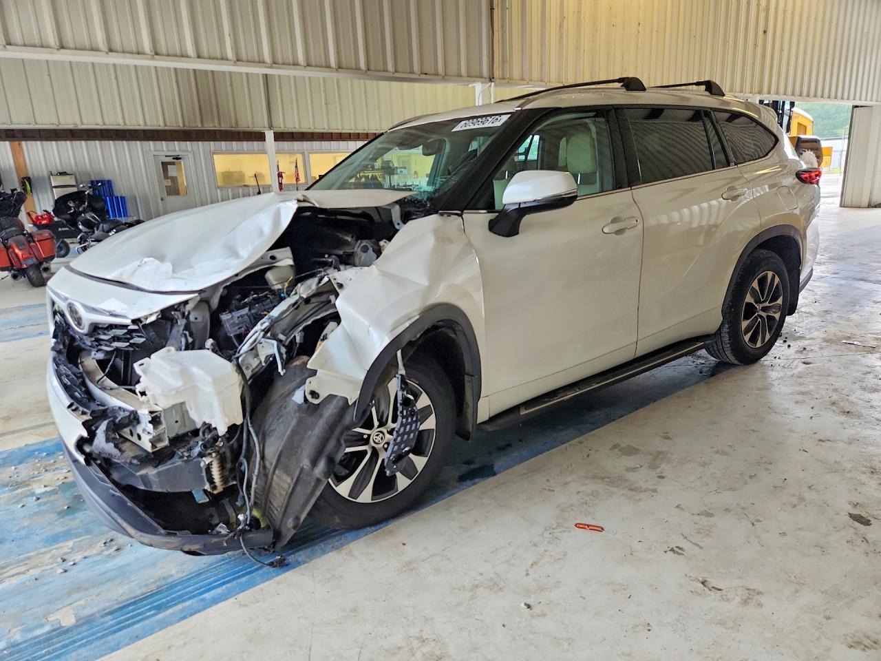 2020 TOYOTA HIGHLANDER