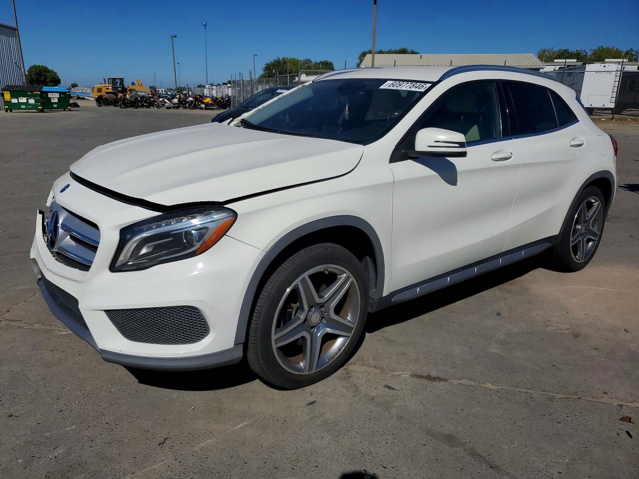 2015 MERCEDES-BENZ GLA