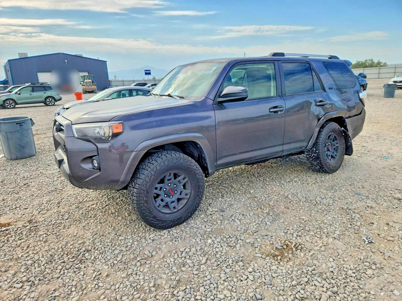 JTEMU5JR3N5988767 · 2022 TOYOTA 4RUNNER