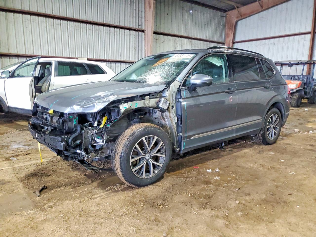 3VV3B7AX6LM071802 · 2020 VOLKSWAGEN TIGUAN