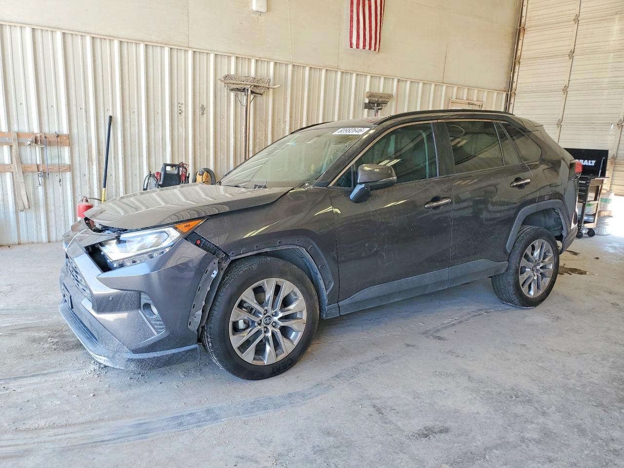 2T3Y1RFV5KW025935 · 2019 TOYOTA RAV4