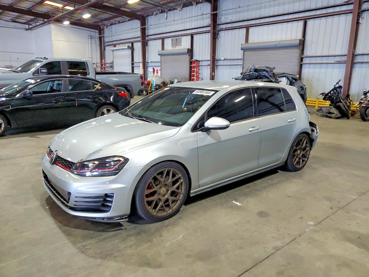 2017 VOLKSWAGEN GTI