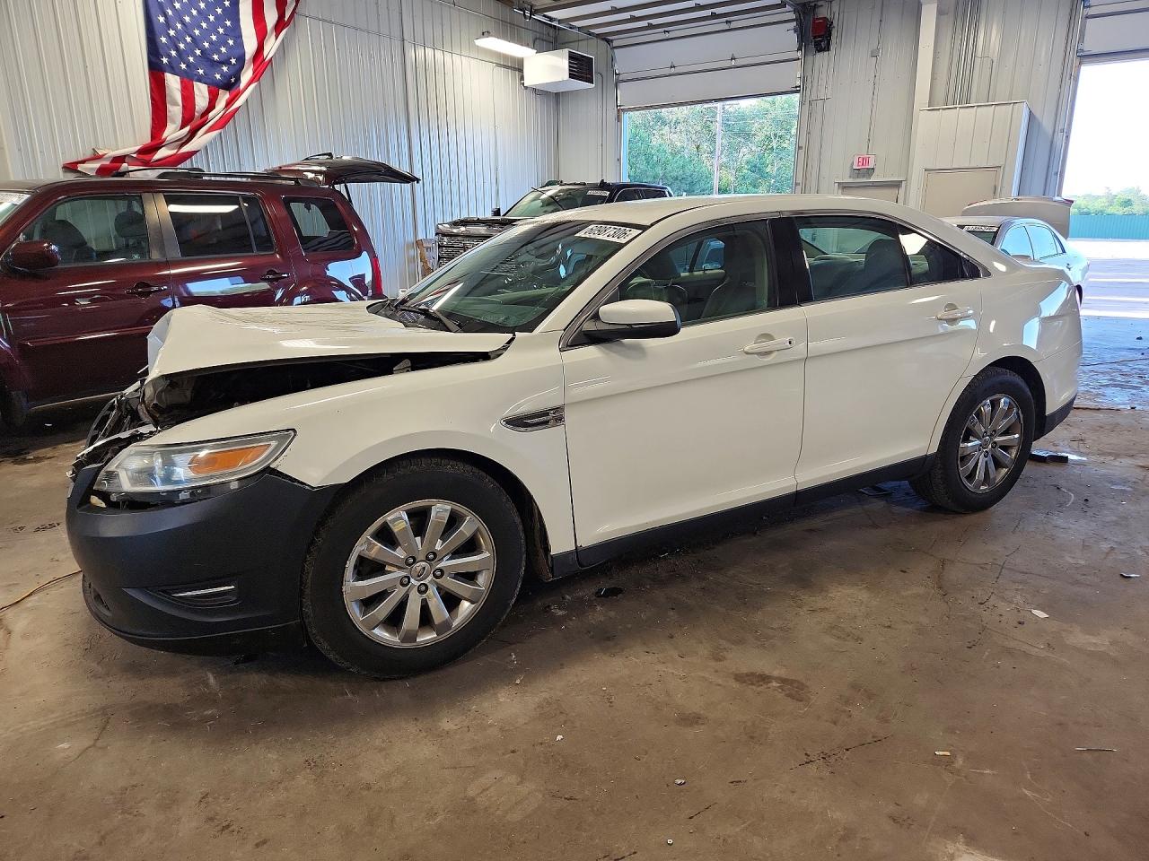 1FAHP2EW5AG118440 · 2010 FORD TAURUS