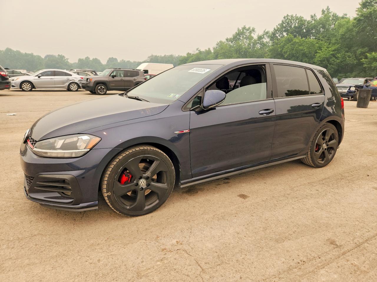 3VW547AU5JM297685 · 2018 VOLKSWAGEN GTI